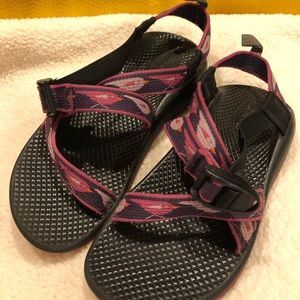 Girls chacos size 3